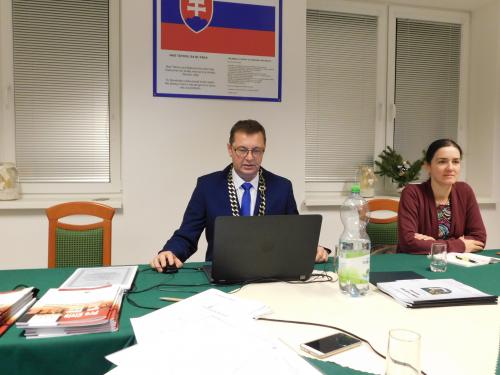 Ustanovujúce zasadnutie OZ v Čechynciach dňa 10.12.2018.december 12-e megalakuló önkormányzati testület ülése 