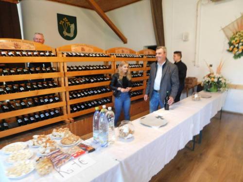 Výstava a verejná degustácia vín - nyilvános borkóstoló