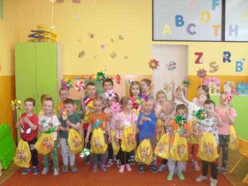 Deň Detí v MŠ a ZŠ - 2021 - Gyermeknap a helyi alapiskolában és az óvodában