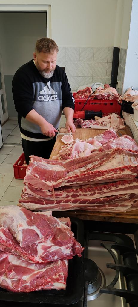 Ochutnávka zabíjačkových špecialít - Disznóvágási ínyencségek kóstolója